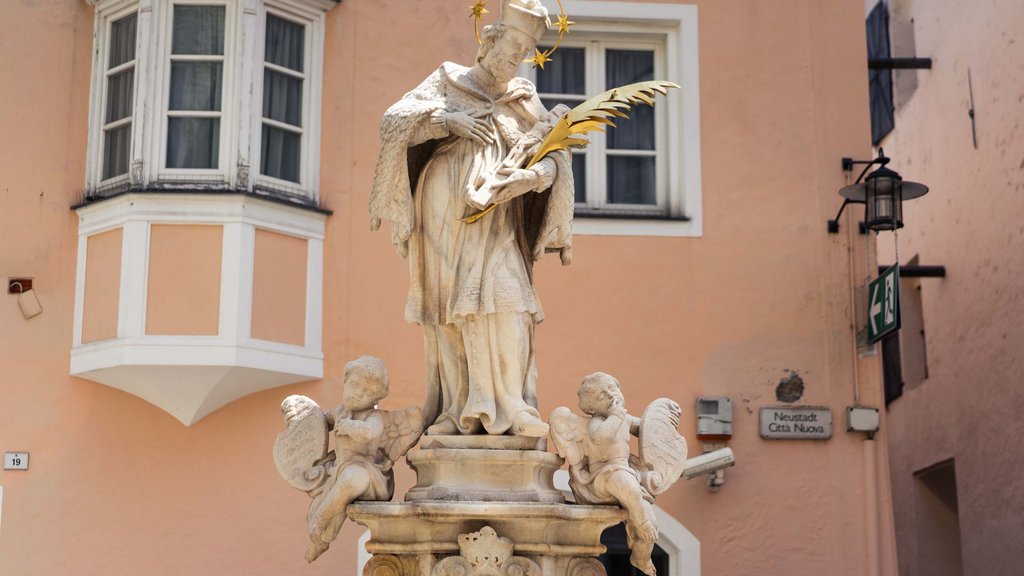 Lässige Stadt am Eisack